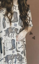 Load image into Gallery viewer, Future Gens Oversized Shirt