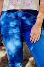 Load image into Gallery viewer, Crossroads bootcut jeans