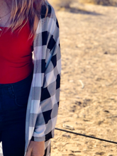 Load image into Gallery viewer, Picnic Plaid cardigan