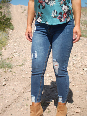 Distressed Ankle Jeans
