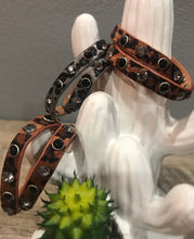 Load image into Gallery viewer, Fuzzy Leopard Print Wrap Bracelet