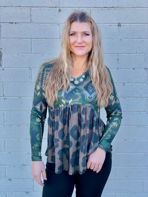 Honey Hunt top